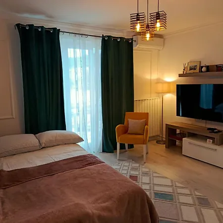 4th Floor Apartment